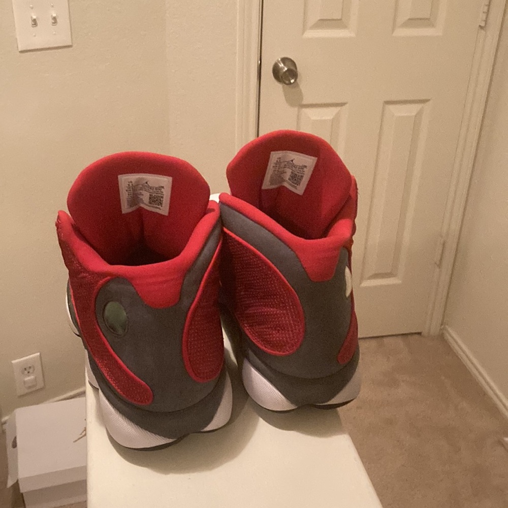 AIR JORDAN 13 RETRO - Picture 12 of 15